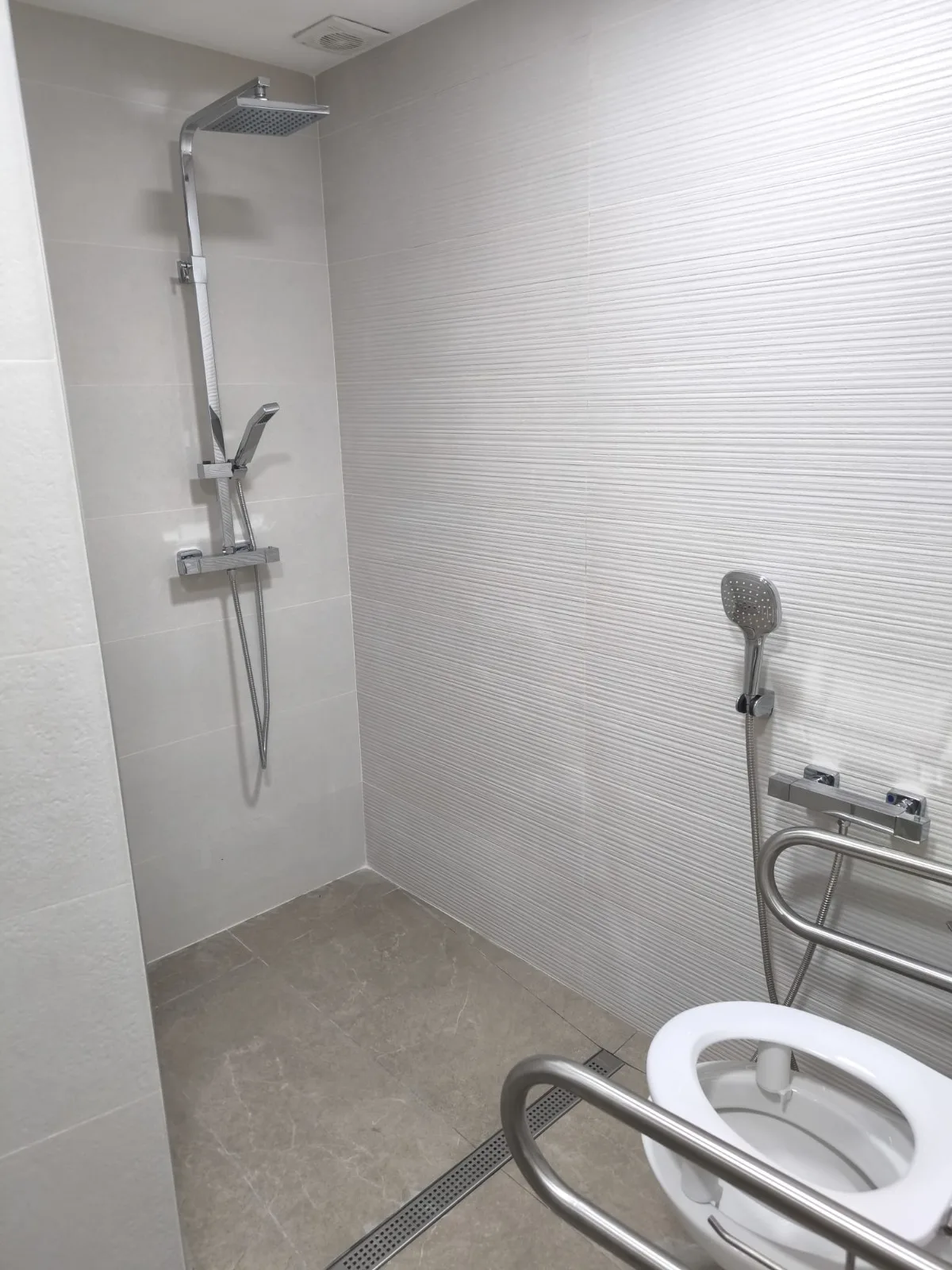 Baño minusválidos